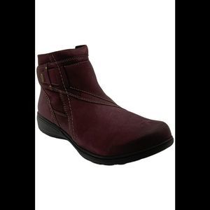 Clarks Collection Women's Leather Ankle Boots Carleigh Style Wine - Wide